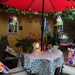 Mountroyal Victorian Studio Self Catering Apartment 3